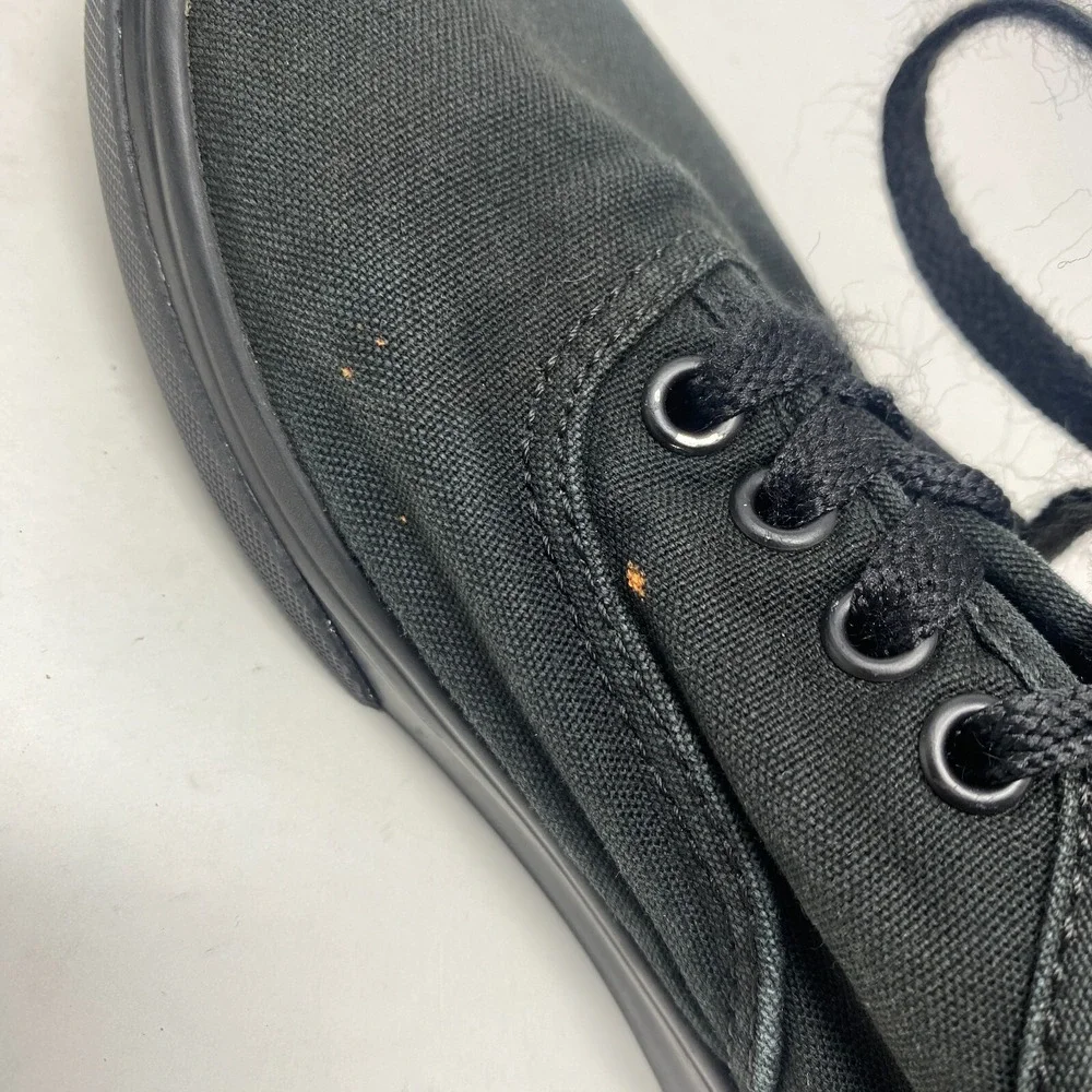 Vans Classic Lace Up Shoes Solid Black Gum Low Cut US Youth Size‎ 2.5